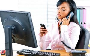 proibição de celular no trabalho é legal
